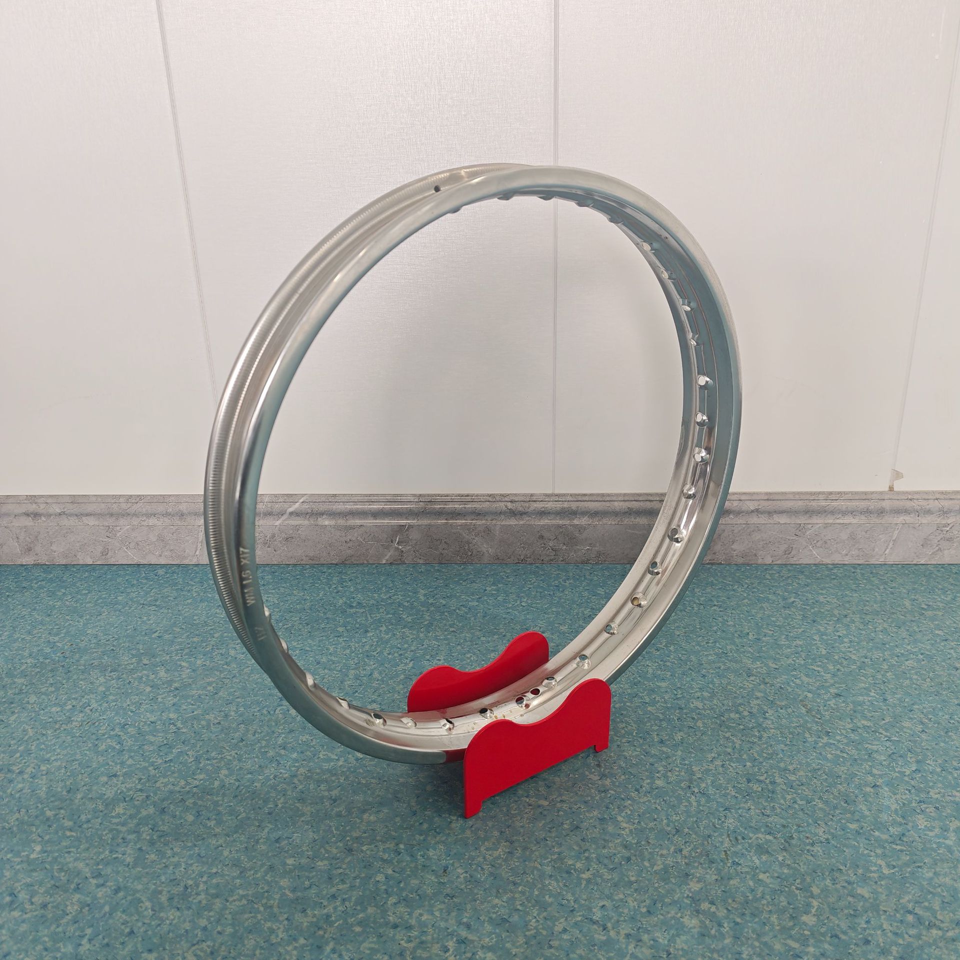 Motorcycle galvanized steel rims, polished spoke rims 17inch universal rims for after-sales repair and replacement parts