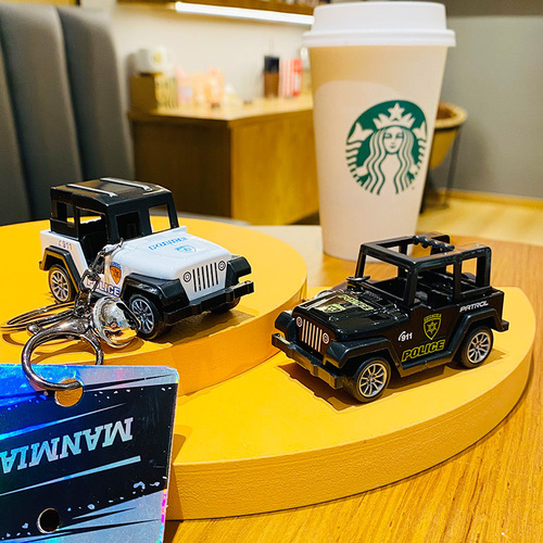 Genuine internet celebrity mini jeep police car model key chain pendant exquisite car key chain small gift wholesale