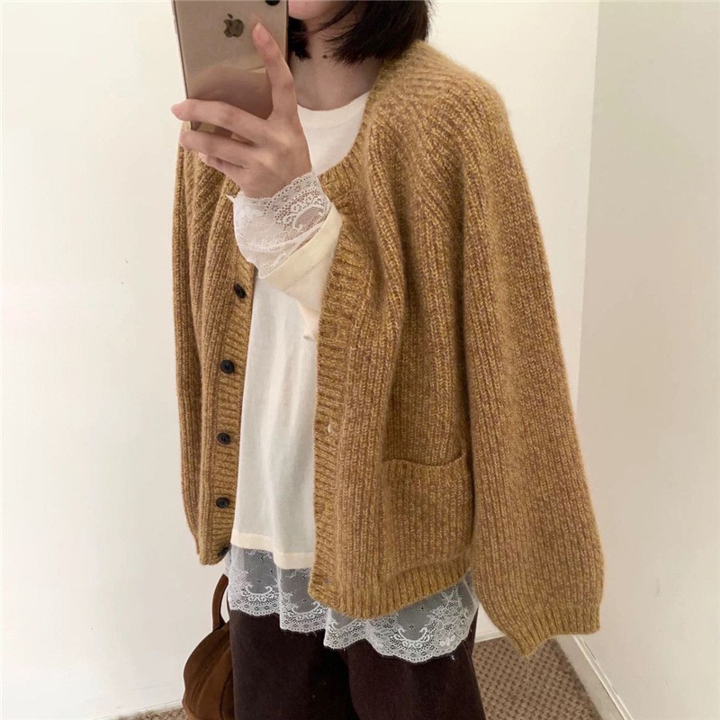 Demi-season solid knitted fashionable cardigan with a round collar