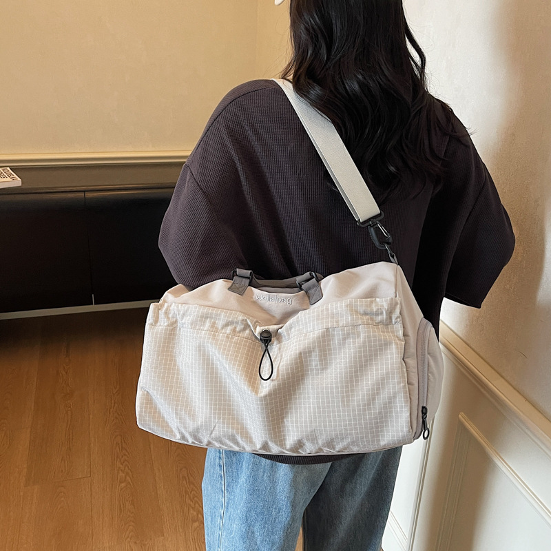 Large-Capacity Travel Bag for Women, Lightweight Portable Cross-Body Sports and Fitness Bag for Men, Short-Distance Travel Storage Luggage Bag