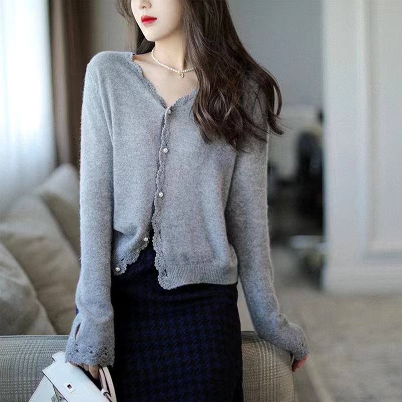 Demi-season elegant sophisticated retro lace knitted sweater