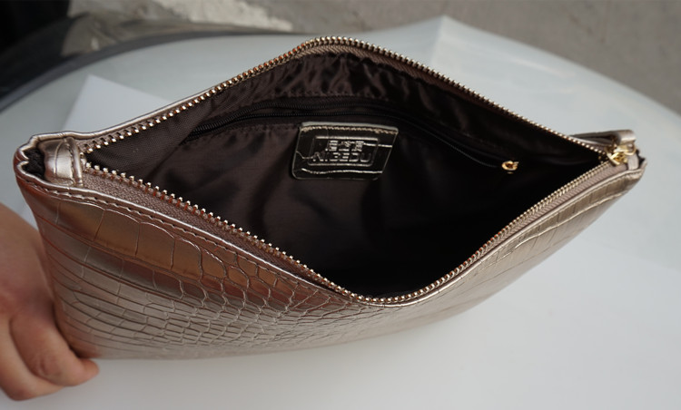 New Crocodile Pattern PU Leather Hand-held Envelope Bag_voghion.com
