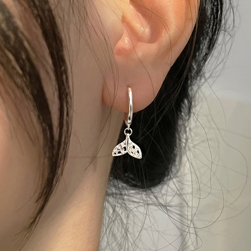 Hollow Fishtail Earrings for Women Light Luxury Niche Design Full Diamond Micro-Inlaid Zircon Earrings  New Trend