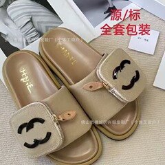 Xiaoxiangfeng 高品質 25 新しいスタイルのポケットジッパーフリップフロップ女性の靴大きいサイズ春と夏の太った女性のためのスリッパ