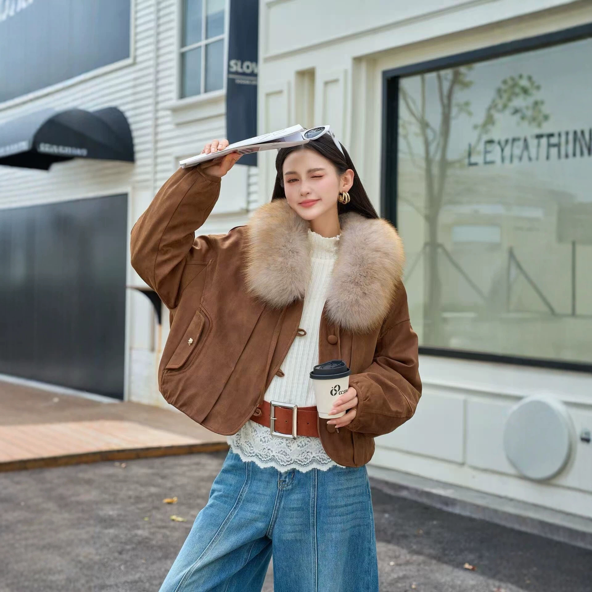 Women's Short Fur Coat, Autumn/Winter, Fox Fur Collar, Thickened, Warm, Stylish, Versatile Fur Coat