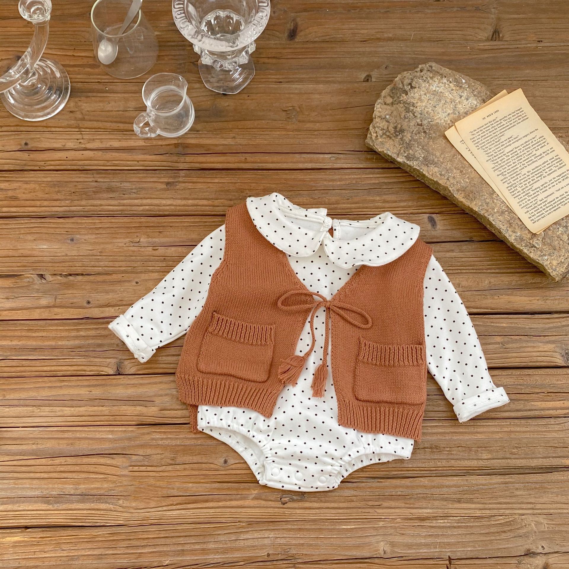 Title 15, Kinder Strickjacke mit Quasten und Bindeband We...