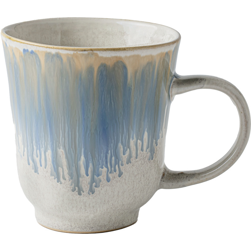 Taza súper hermosa Taza de pie alto irregular Taza de agua de oficina grande Taza de café de cerámica de exportación transfronteriza