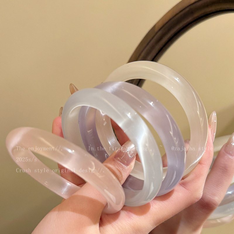 Ice-Clear Cat's Eye Glass White Moonlight Bracelet Accessories for Women, Xia Xin Chinese Style, Cool and Beautiful Hand Jewelry