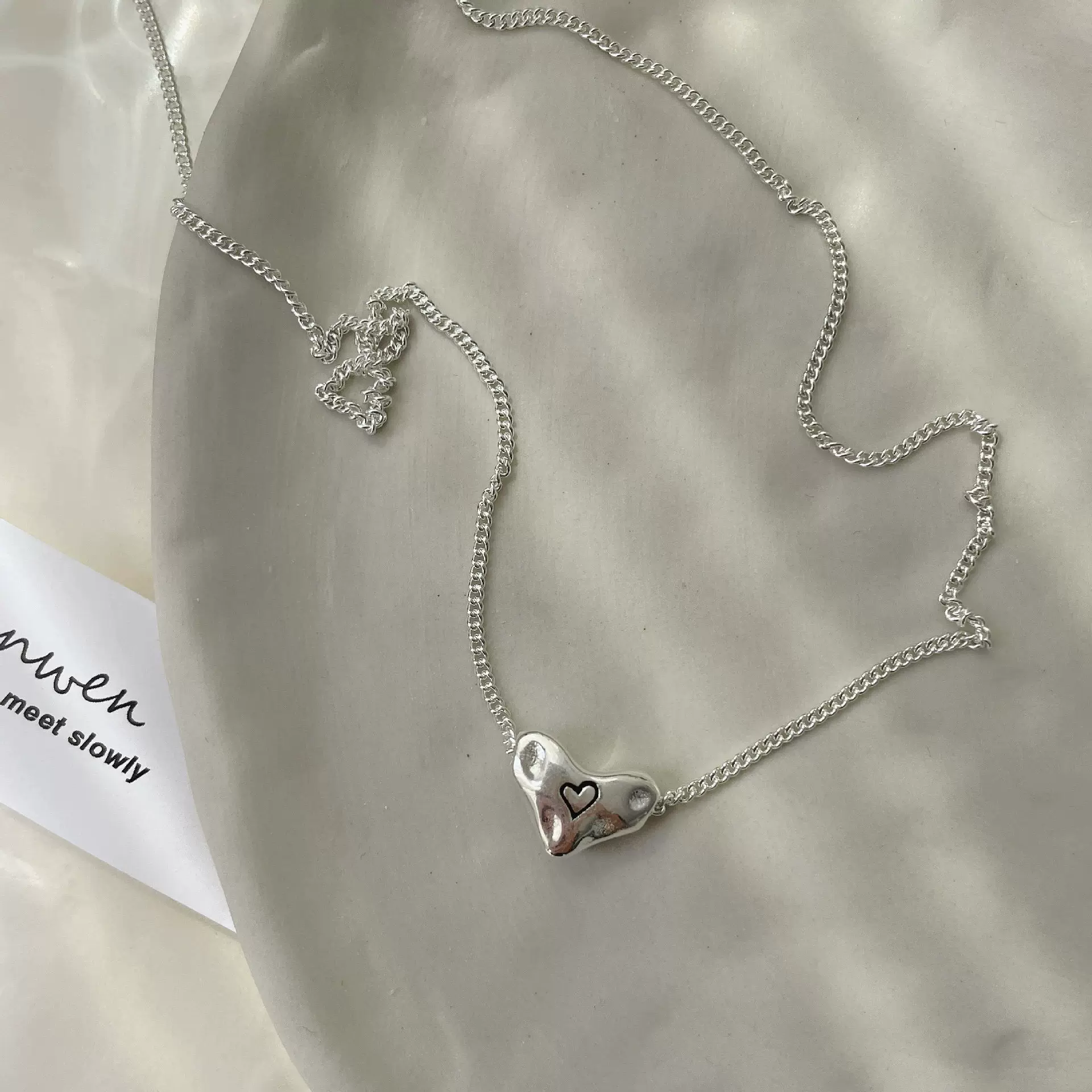 S925纯银心形项链女高级感轻奢小众爱心锁骨链简约不褪色时尚颈链