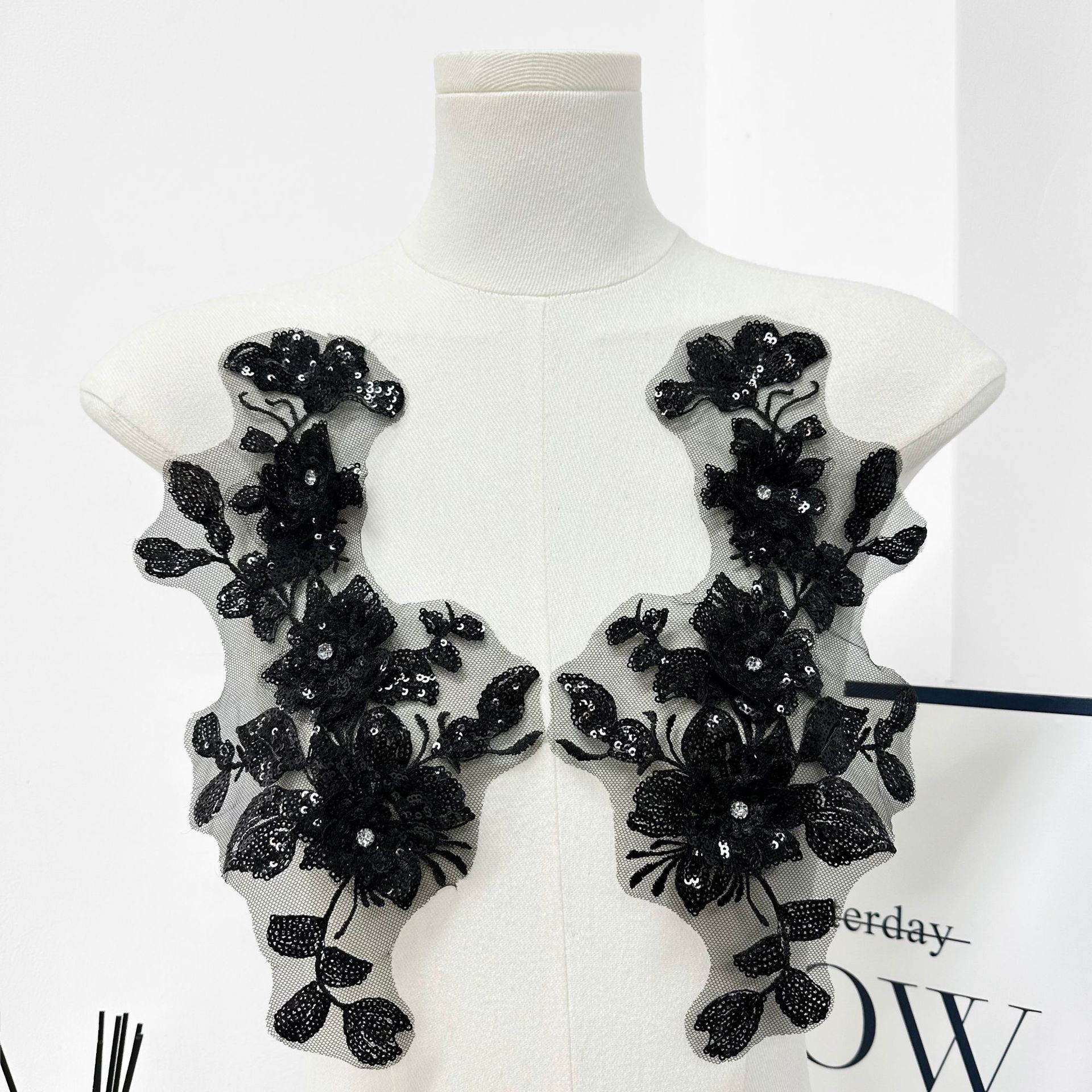 Sequinilla negra diamante floral tridimensional pegatinas de encaje DIY parches de decoración de ropa accesorios de ropa