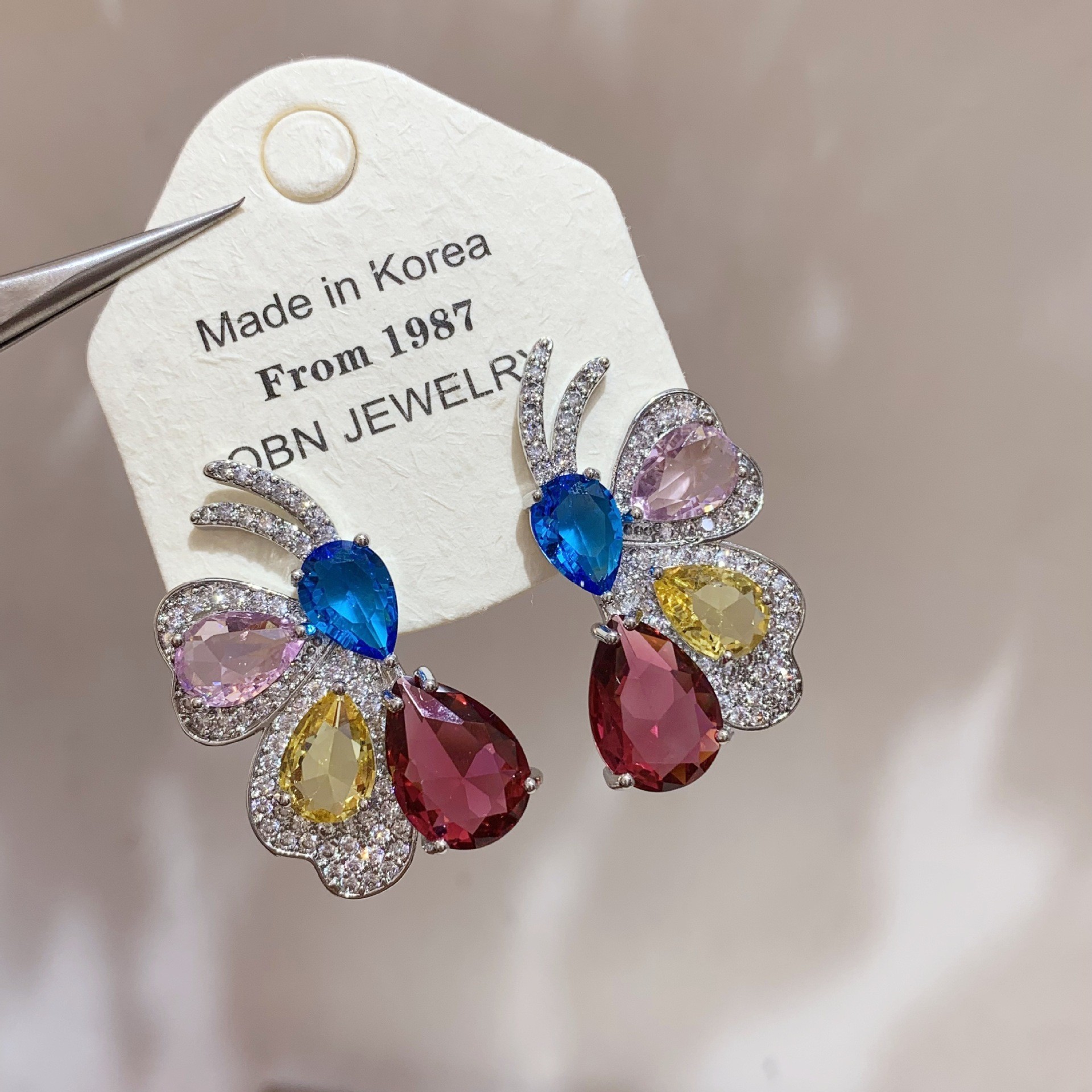 H0630A 실버 나비 지르콘 귀걸이