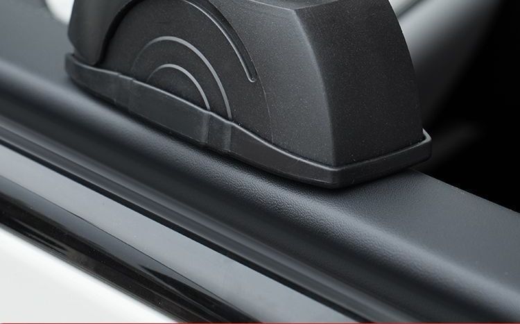 Unique car-mounted metal ashtray, anti-ash flying, 6-in-1 ashtray for car doors and interior, prevents ash from flying around, creative new design