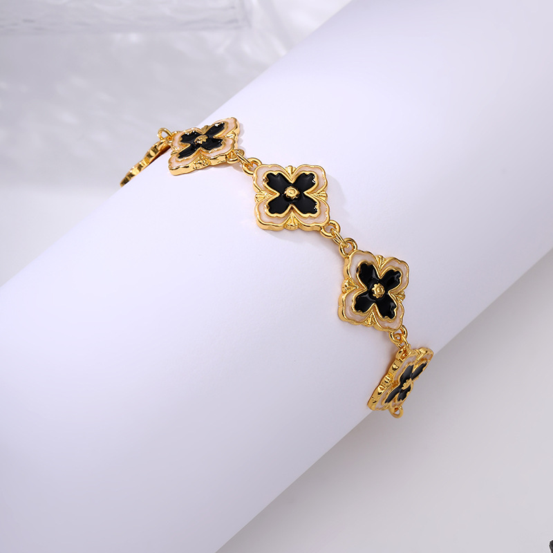 Europa y América de moda retro pulsera de cinco hojas mujeres joyas transfronterizas personalidades de diseño joyas de mano joyas de alta calidad