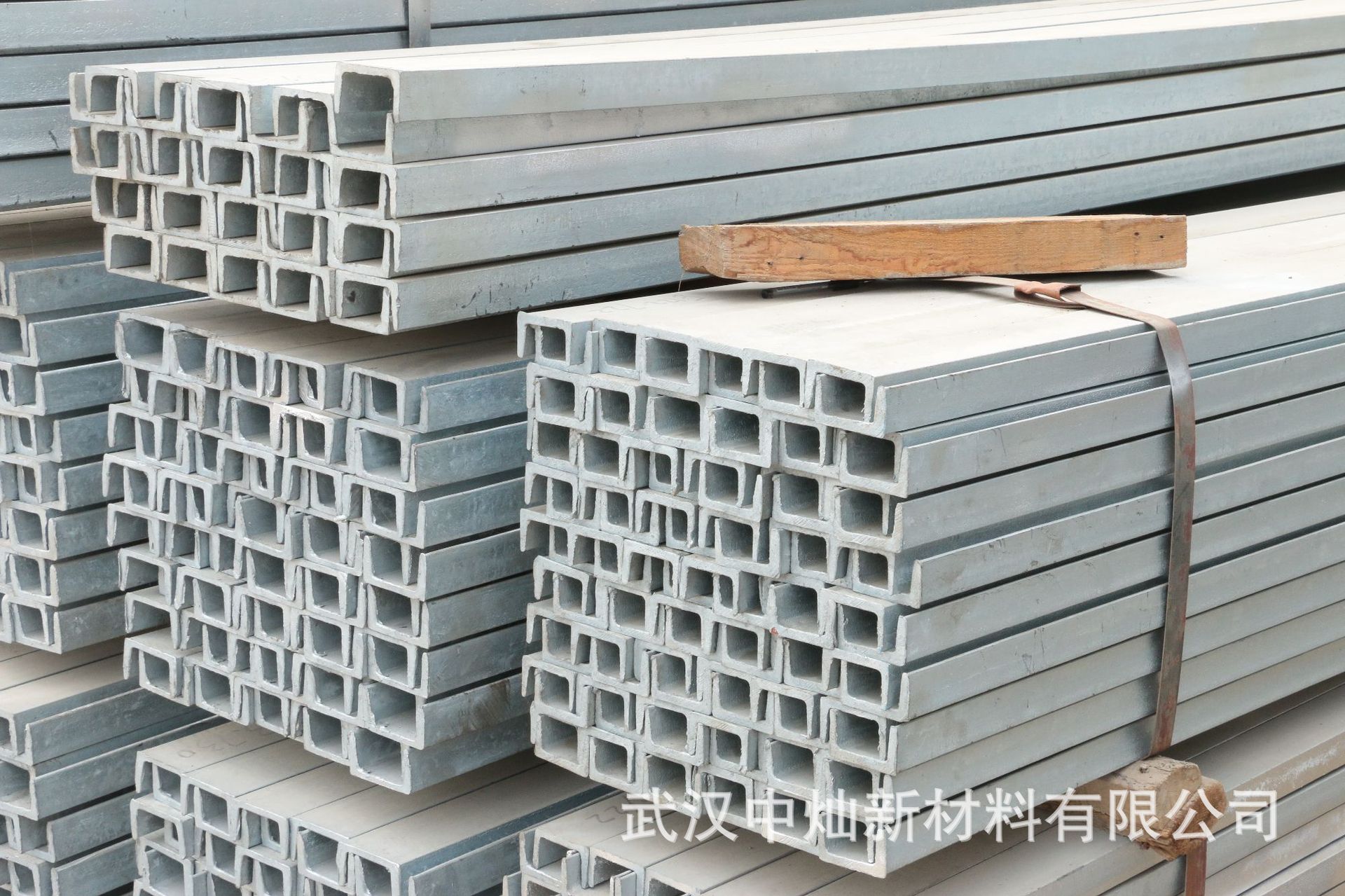 镀锌槽钢U型钢 建筑工程用 可配送到厂 欢迎来电