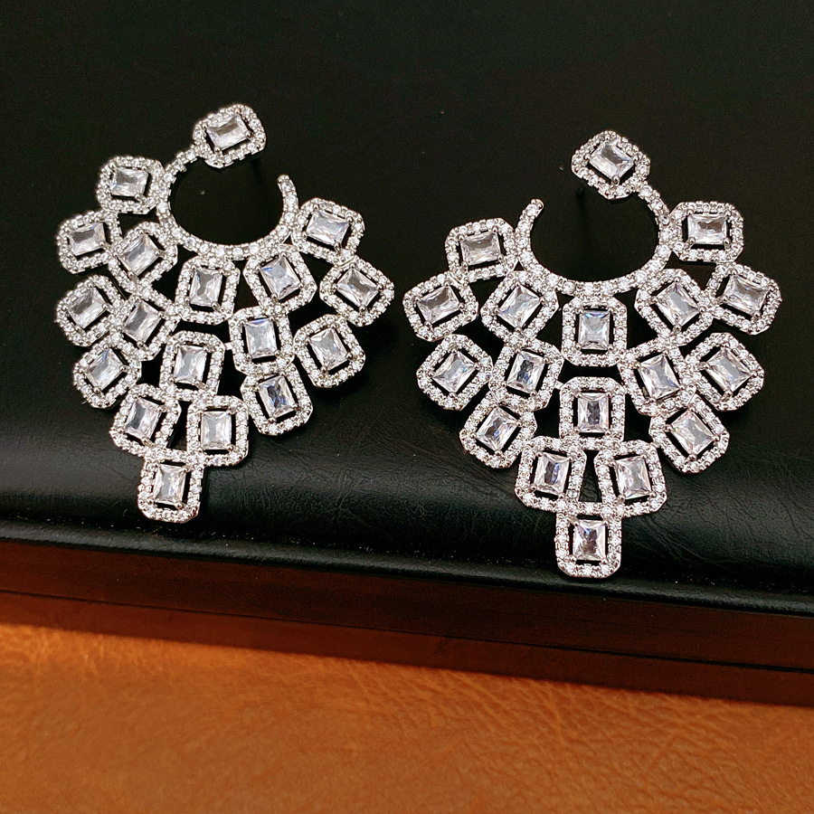 Aguja de plata - plata