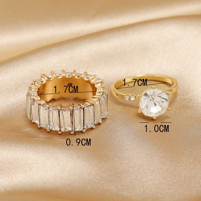 French Retro Fashion Elegant Metal Texture Diamond Alloy Set Ring Wholesale display picture 1