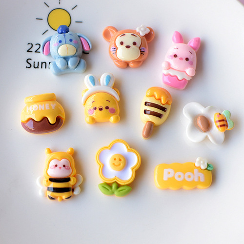 Cartoon Bear Bee Resin Accessory Charger Case Accessory PJ1214