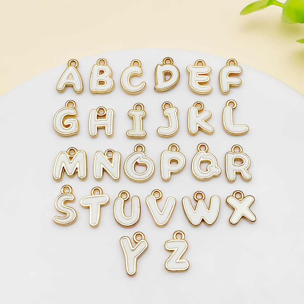 白色字母卡通滴油双面26个字母吊坠DIY手链项链饰品配件厂家批发