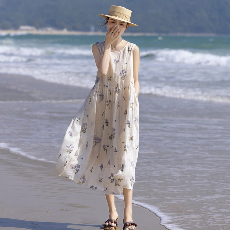2025 New Summer Style High Count Ramie Full Heavy Industry Embroidered Waist Slimming Look White Fairy Robe Dress