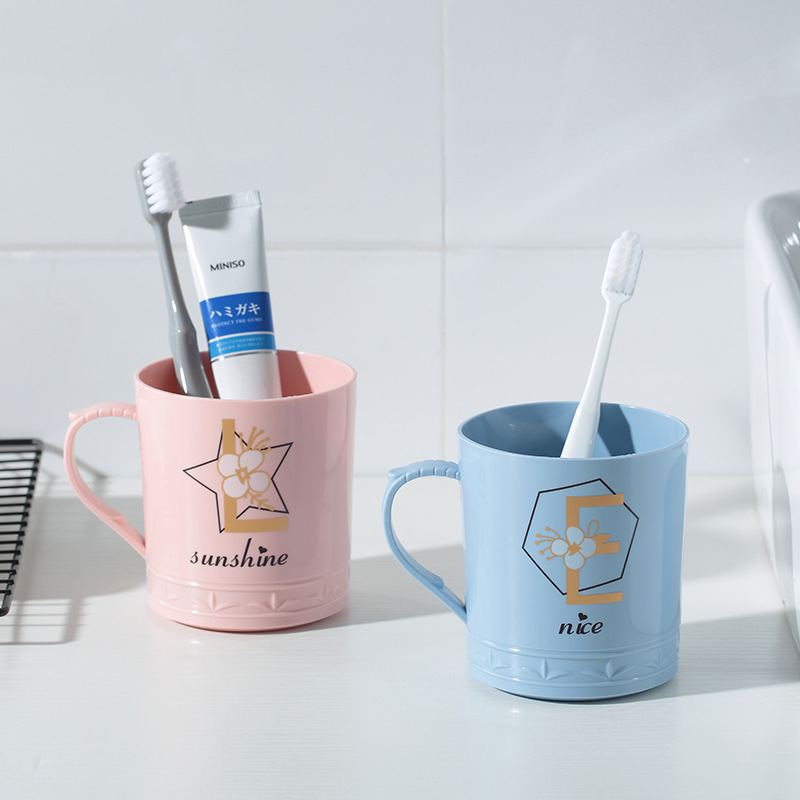 Kannettava hammasharjamuki matkustamiseen opiskelijoille kotiin_voghion.com