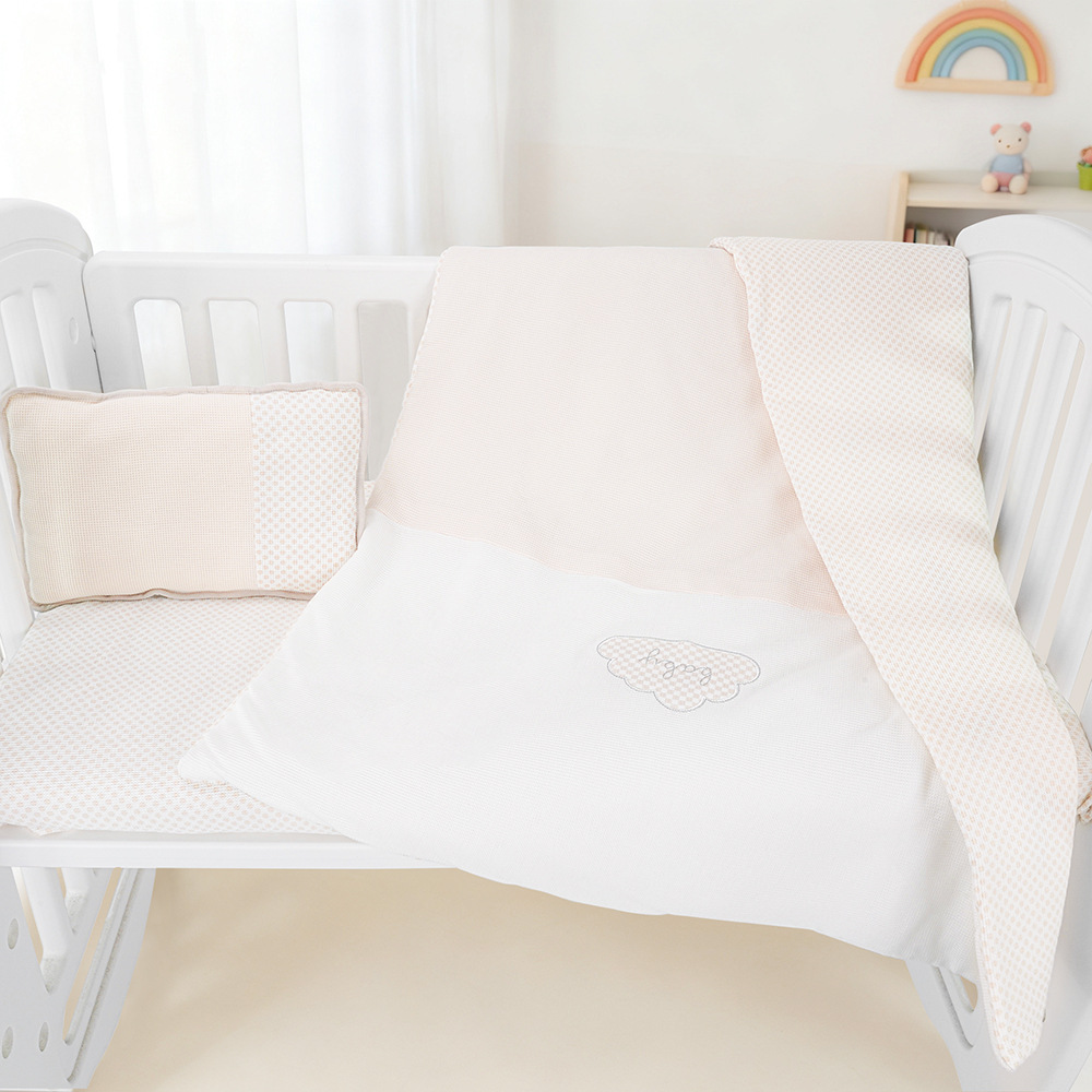 Nuevo bebé colcha de cama de tres piezas, almohada de sábanas de algodón suave recién nacido, set de ropa de cama bebé