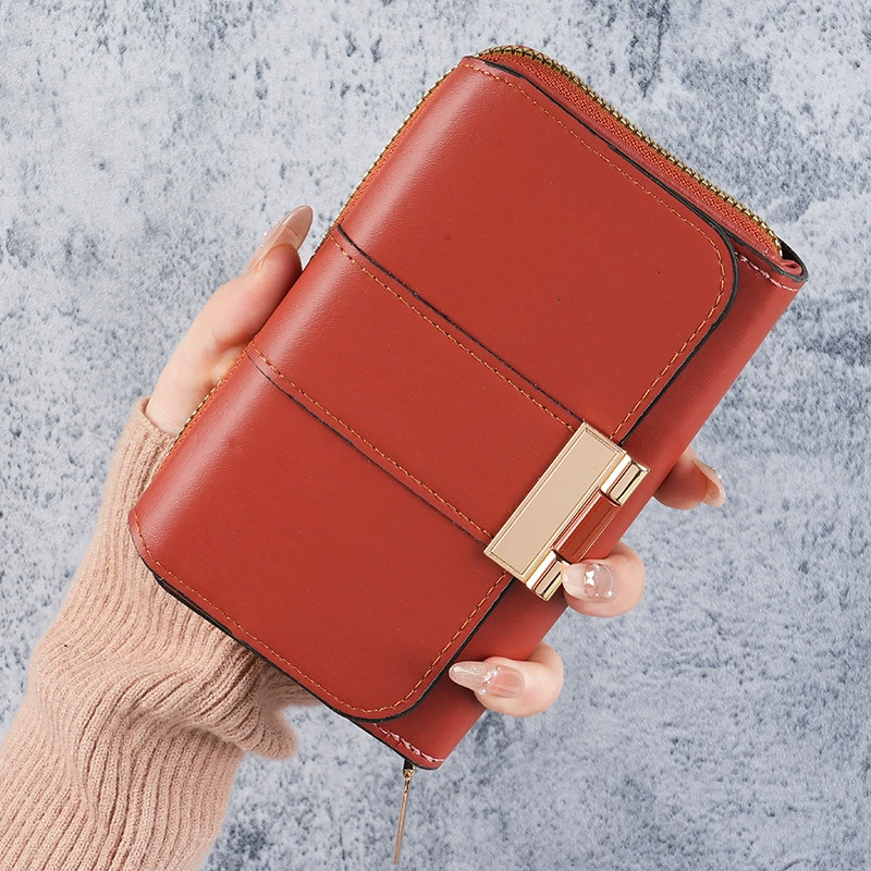 (), короткий вместительный кошелек на молнии
