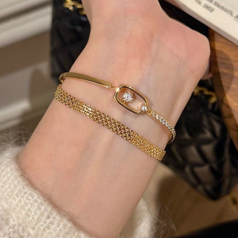 【Smart Bracelet】Gold Lace Strap Bracelet for Women, High-End Niche Retro Style with Fine Sparkle and Micro-Inlaid Wrist Accessory