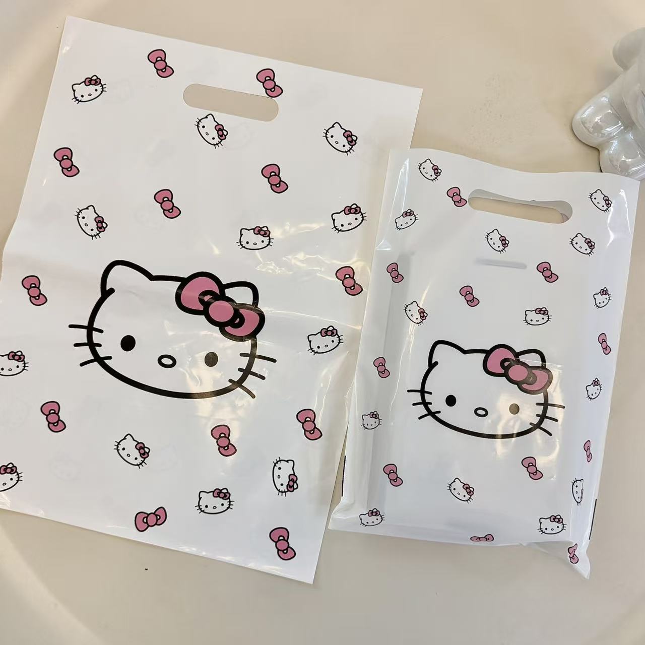 Hello kitty, linen bag, pack, handheld storage bag, Birthday gift, simple and elegant design 4