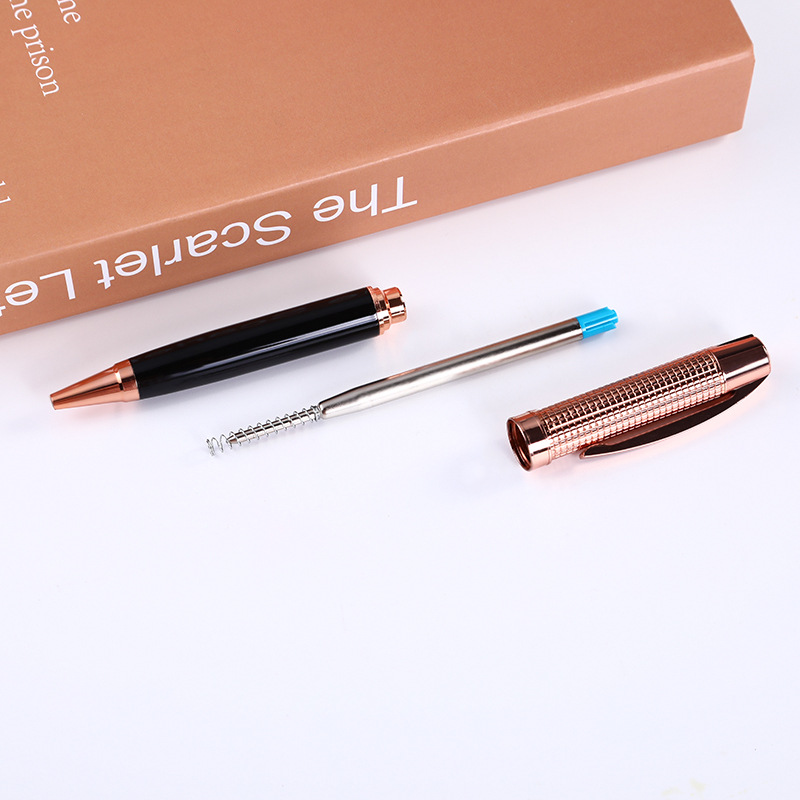 Fabricantes de suministro de alta calidad de metal bolígrafo publicidad de negocios PEN Conferencia regalo pluma de cobre varilla tallada pluma de aceite medio