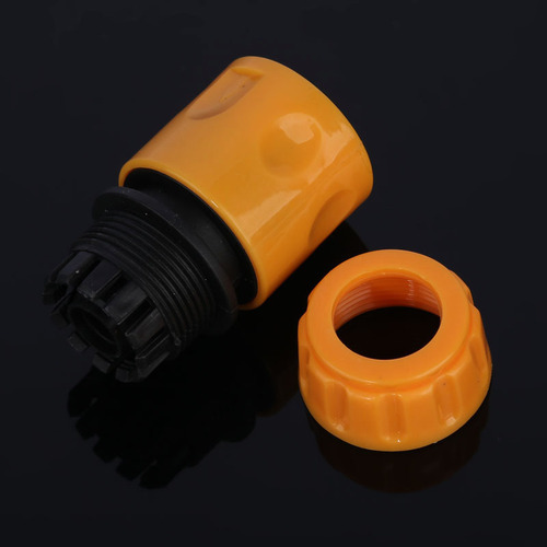 The manufacturer supplies high-quality (golden) 4-point water connection and 4-point plastic quick-connect water pipe joints