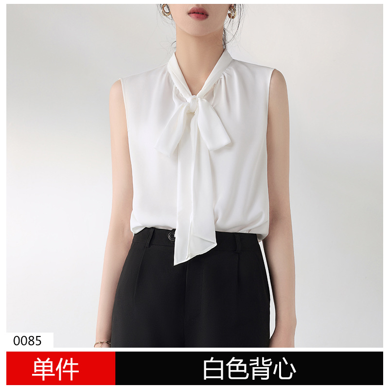 흰색 셔츠(나비넥타이 스타일)