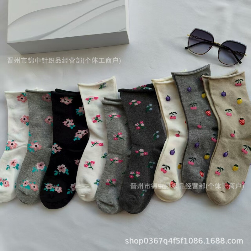 New Rolled Edge Loose Nana Japanese Style Organic Cotton Comfortable Fruit Print Floral Mid-Calf Socks Trendy Socks in Stock New Rolled Edge Loose Nana Japanese Style Organic Cotton Comfortable Fruit Print Floral Mid-Calf Socks Trendy Socks in Stock