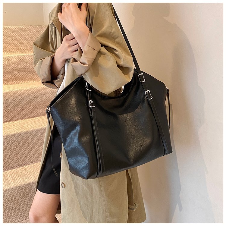 Fashionable Large Capacity Single Shoulder Crossbody Tote Bag_voghion.com