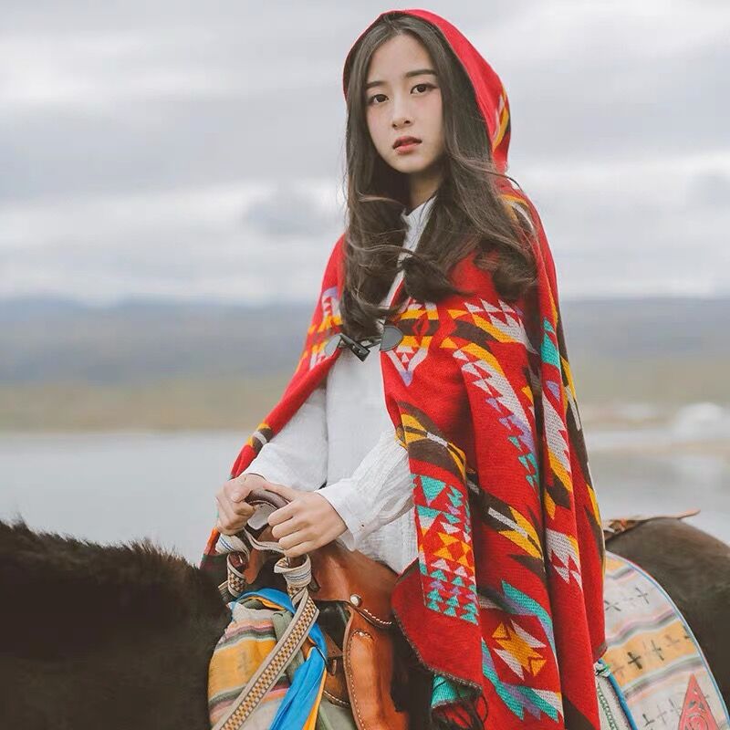 Yunnan Xinjiang turismo de fotografía capa de calor protector solar estilo nacional chaleón sombrero capa bufandas de pastizales de Qinghai