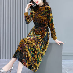 Gold velvet fashionable turtleneck base dress 2025 autumn and winter new loose slim retro style long skirt
