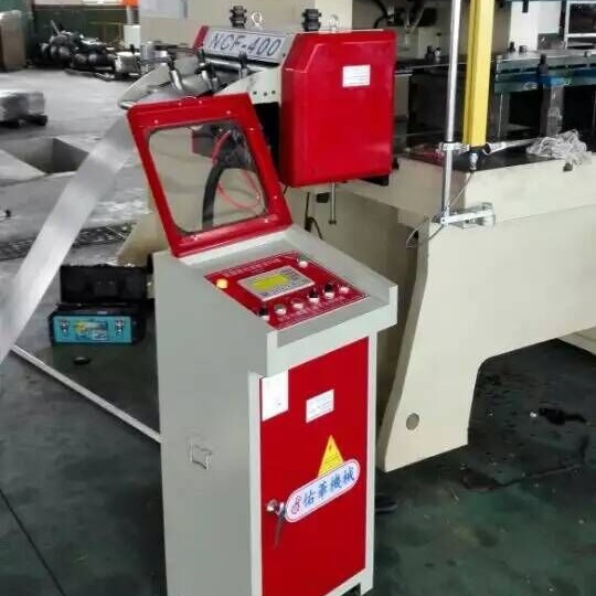 诚信经营台湾牌冲床送料机  伺服送料机  送料器装置 可来电咨询