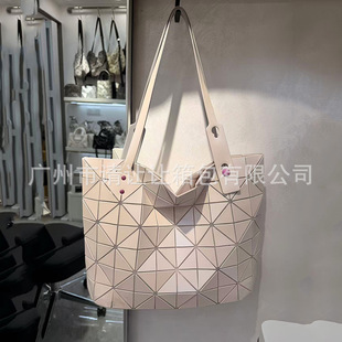 ��ϵլһ�����ĥɰ���ذ�7x10�u�L���μ�����Ů��rockͨ��ُ���