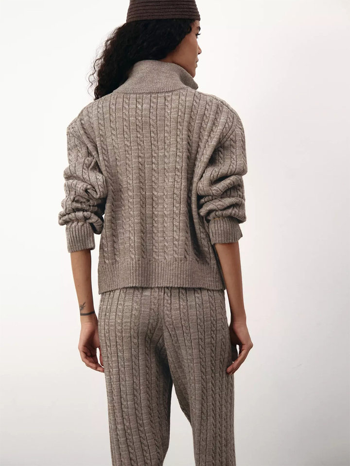 Bộ hai món nữ áo len cardigan cổ bẻ khóa kéo phối quần dài ống đứng, form rộng — Bộ hai mảnh áo len màu hồng, Bộ hai mảnh áo len màu sô cô la, Bộ hai mảnh áo len màu xanh ô liu, Bộ hai mảnh áo len màu xám chi tiết 32