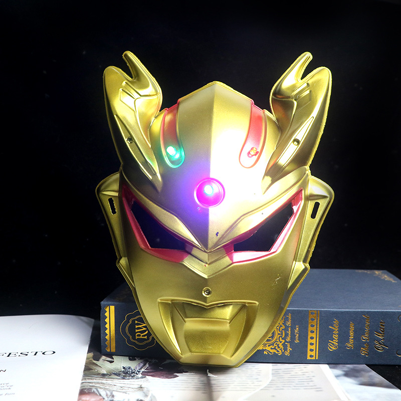 빛나는 황금 선원 마스크