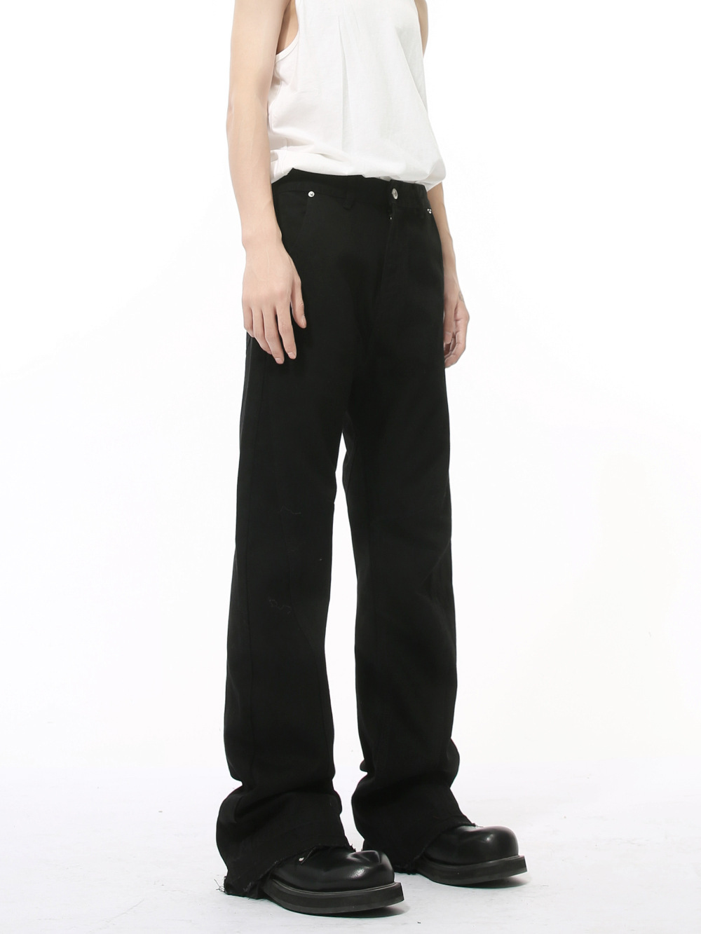 MTLCLOTHES Hombres| Nuevo invierno coreano microbolar delgado pantalones negros minimalistas jeans con bordas