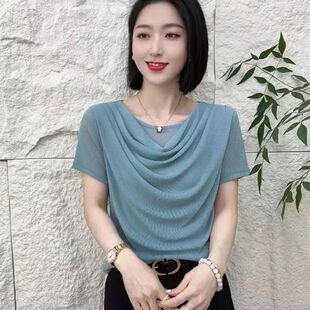 �Ŀ�Ѷ��I��ɫ͸�����Ůʿ����W���|�@�݋����b�����p�gT��С��
