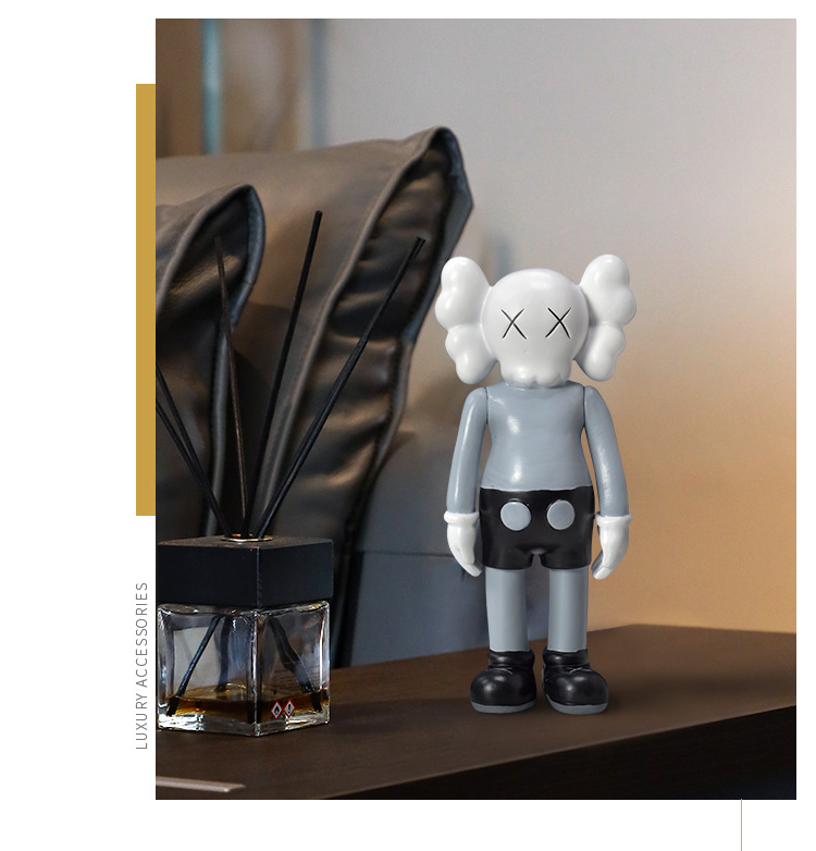 KAWS_11.jpg