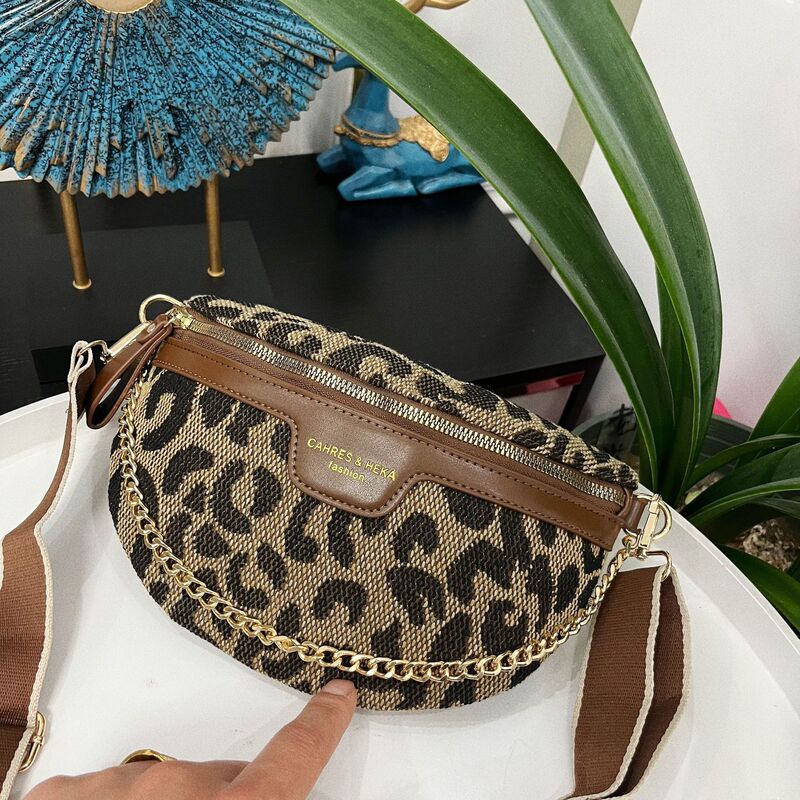 Fashionable and Stylish Women's Waist Bag Versatile Chest Crossbody Bag Casual Sports Women's Trendy Shoulder Bag Small Hanging Bag