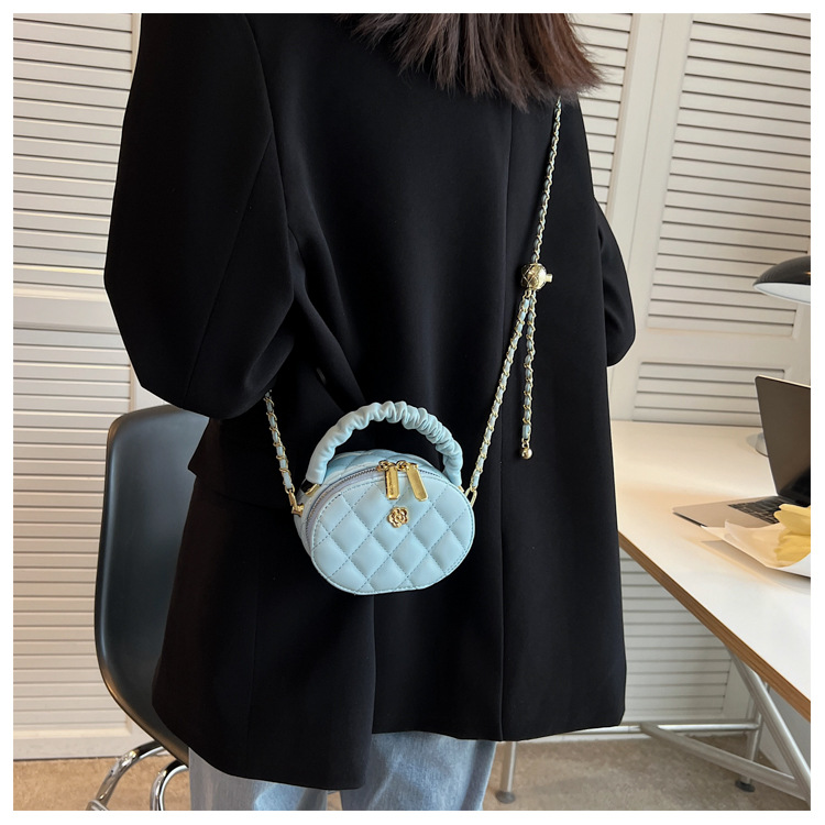 Diamond Embroidery Thread Summer New Messenger Small Round Bag display picture 4