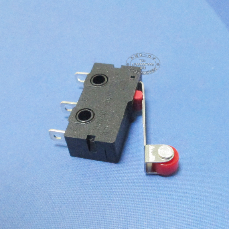 电子收纳箱带滚轮行程开关20*10带20长红胶轮微动开关KW12-N胶轮