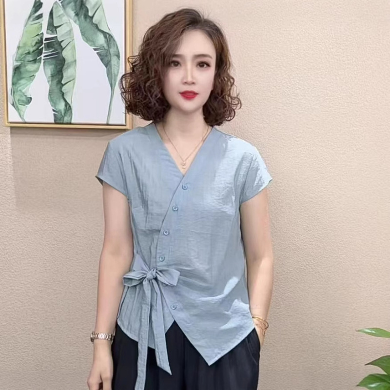 2025 夏の新スタイル重工業不規則なデザイン半袖ファッションストラップ V ネック Tシャツ女性の痩身トップス|undefined