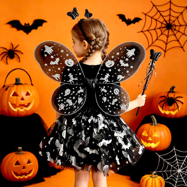 Small princess costume with butterfly