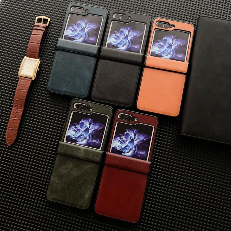 サムスンGalaxy Z FLIP5狂馬紋折り畳みスクリーン転倒防止携帯ケース3点セットを適用|undefined
