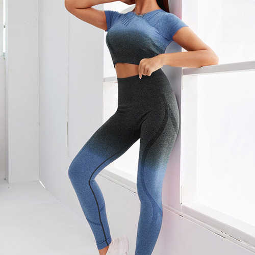 Seamless Yoga Set for Women with Gradient Ombre Design, Featuring Tight-Fitting Mesh Fabric—Quick-Dry Short-Sleeve Fitness Wear Perfect for Cross-Border Travel to Europe and America