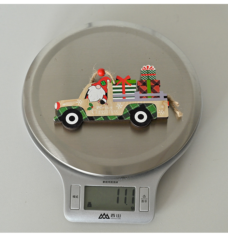 Christmas Car Wooden Pendant Wholesale Nihaojewelry display picture 2